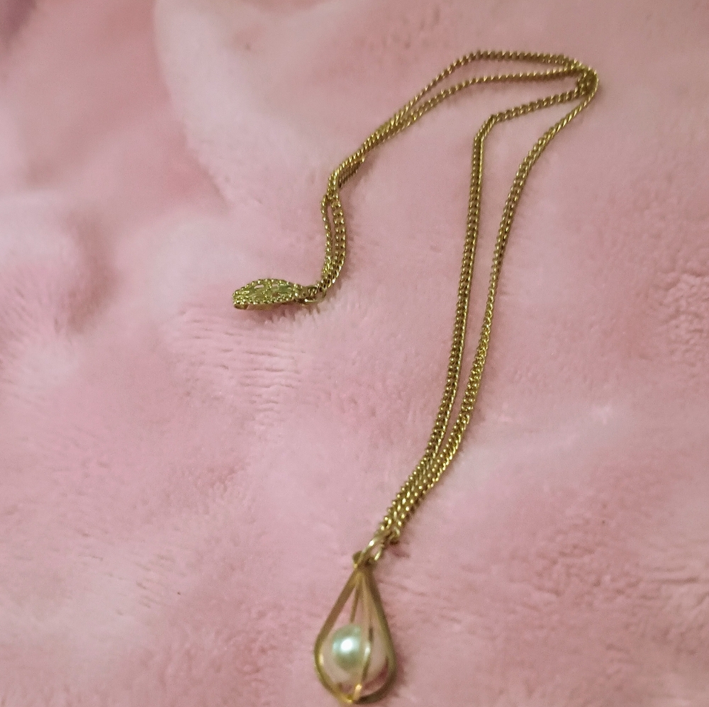 Vintage Avon Necklace